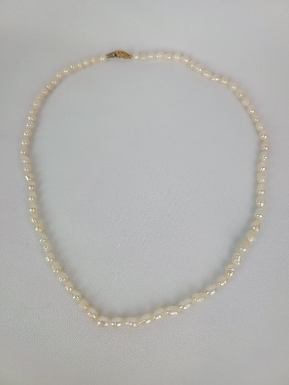 Natural White Circled Baroque Freshwater Cultured Pearl Necklace 5-6 Mm